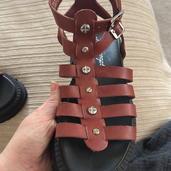 Free People Hadley Hammered Stud Sandals Size 40.5 - Picture 9 of 10